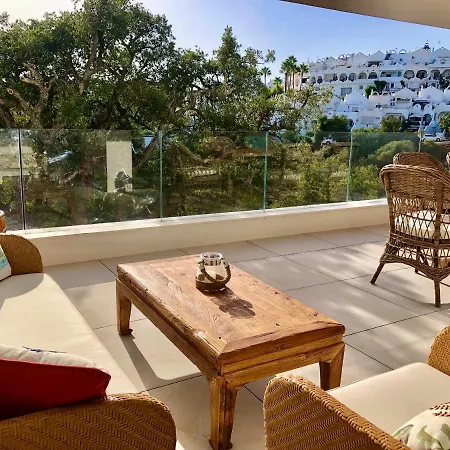 Modern In Front Of Cabopino Golf Appartement Marbella